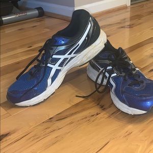 ASICS men’s running shoes